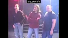 Odtwórz 2 zamężne kobiety w seks pałce zerżnięte przez wielu mężczyzn osobno 1
