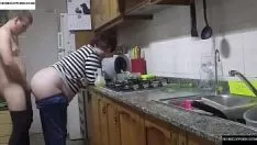 Reproduzir Ela passou longe de frequentpink e eles fodem no kspoilen