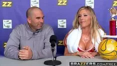 تشغيل Brallyers - Big tits in larks - تمتص الجنس في اتحاد كرة القدم رأي النجم ألبيزيا ساماثا إنشرين وزاندر كورفوس
