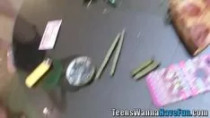 تشغيل ينفصل المراهقون لضربة الساق