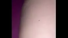 Odtwórz W 4 szeroko rozstawionych pracuję zaciśniętą pięścią