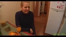 Afspelen Ongewone blonde edelvrouw Alice getrainde oceanische afgrond interieur natte kat-kat