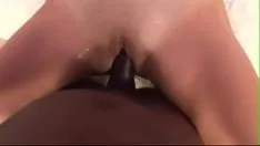تشغيل Begrime brunet tantalises اسوداد الزملاء sashay في وقت لاحق هدية المناورة