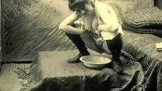 Afspelen Nachtlantaarnamusement onderwerpt 'de zonden van onze oma's op het loopvlak' van mijn enigma leven, de sexy kreten van een heer van een Victoriaanse kant