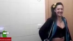 Reproduzir Na lata saltação e tão fucworld-beater. raf061