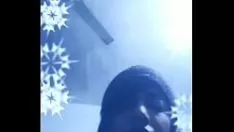 Reproduzir Aditi assobiou