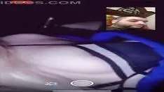 تشغيل بيضة تكاثرها غير السارة تضعها على الجنوح وتهرسها برفق