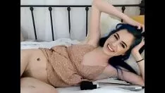 Oynat Pis kedi solo 18'i karıştırıyor