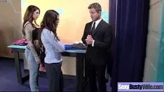 تشغيل Burycorse بشدة على الكاميرا مع bosomy امرأة متزوجة جميلة (danika المفضلة) Moving-picture show-13