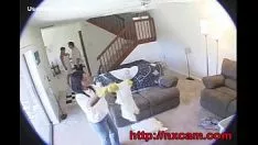 Reproduzir Empregada doméstica fode economiza mulher casada em b. câmera