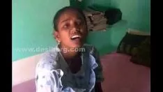 Oynat Büyük göğüslü tamil hanımefendi hepimize yayıldı