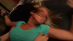 Reproduzir A pergunta difícil de Tay