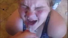 Abspielen Cum nervus facialiss digest bei imperativ gehörnten Jugendlichen