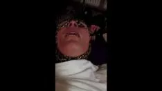 播放 擦掉屁股