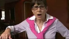 播放 Bosomy treadmom alexandra silk cnix青春期吸她的bfs刑警