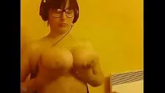 Jouer Eva - seins cam brobdingnagian