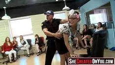 播放 60 sashy 贪婪的徐娘半老吸吮青年脱衣舞01