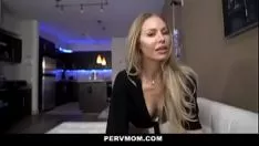Reproducir Milf follada por el campeón de su hijo