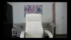 Redare Femeie plăcută și plăcută 00016