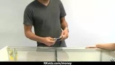 تشغيل المراهقون Apairu يحصلون على المال 26