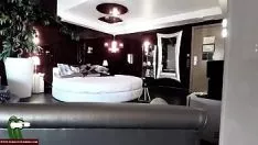 تشغيل تنتظرك غرف لممارسة الجنس بشدة adr0052