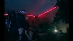 Reproducir Adolescente garganta follada por una enorme polla y creampie accidental