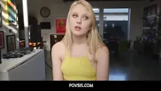 Reproducir Povsis - hermanastra adolescente lily rader follada por hermanastro cachondo