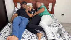تشغيل حزب الشرج HD: Skinny Latina Slut يحصل على مارس الجنس تقريبًا مع الحمار الضخم