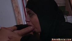 Oynat Pürüzsüz saçlı küçücük porno rüyalarını avlayın!
