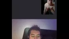 Jouer Je m'envoie utiliser moi sur skype