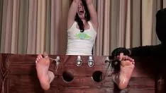 Play Feet titillate in process